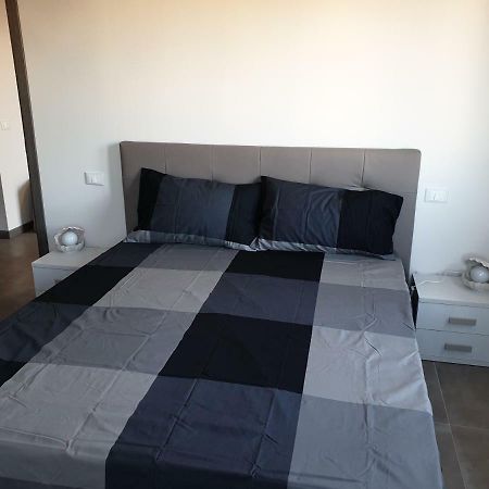 Sun Lake Apartments Desenzano del Garda Dış mekan fotoğraf