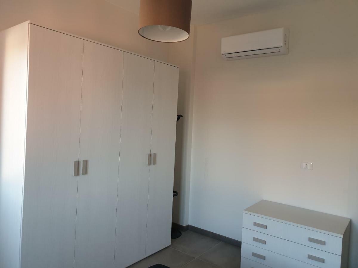 Sun Lake Apartments Desenzano del Garda Dış mekan fotoğraf