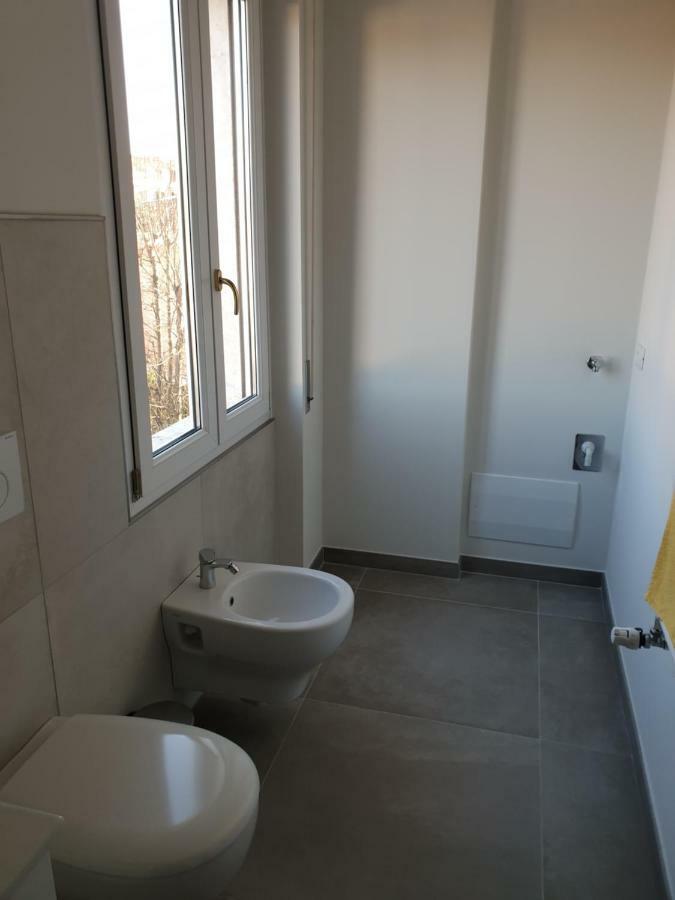 Sun Lake Apartments Desenzano del Garda Dış mekan fotoğraf