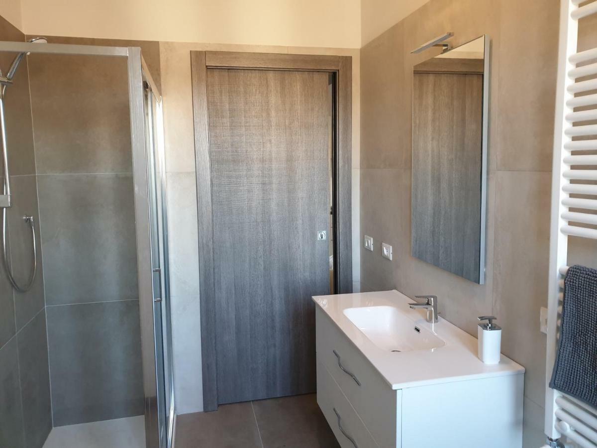 Sun Lake Apartments Desenzano del Garda Dış mekan fotoğraf