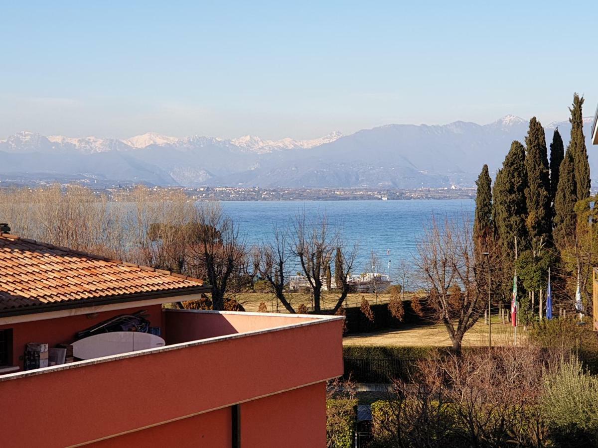 Sun Lake Apartments Desenzano del Garda Dış mekan fotoğraf