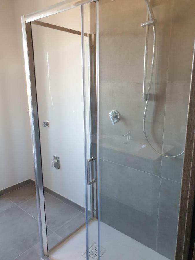 Sun Lake Apartments Desenzano del Garda Dış mekan fotoğraf