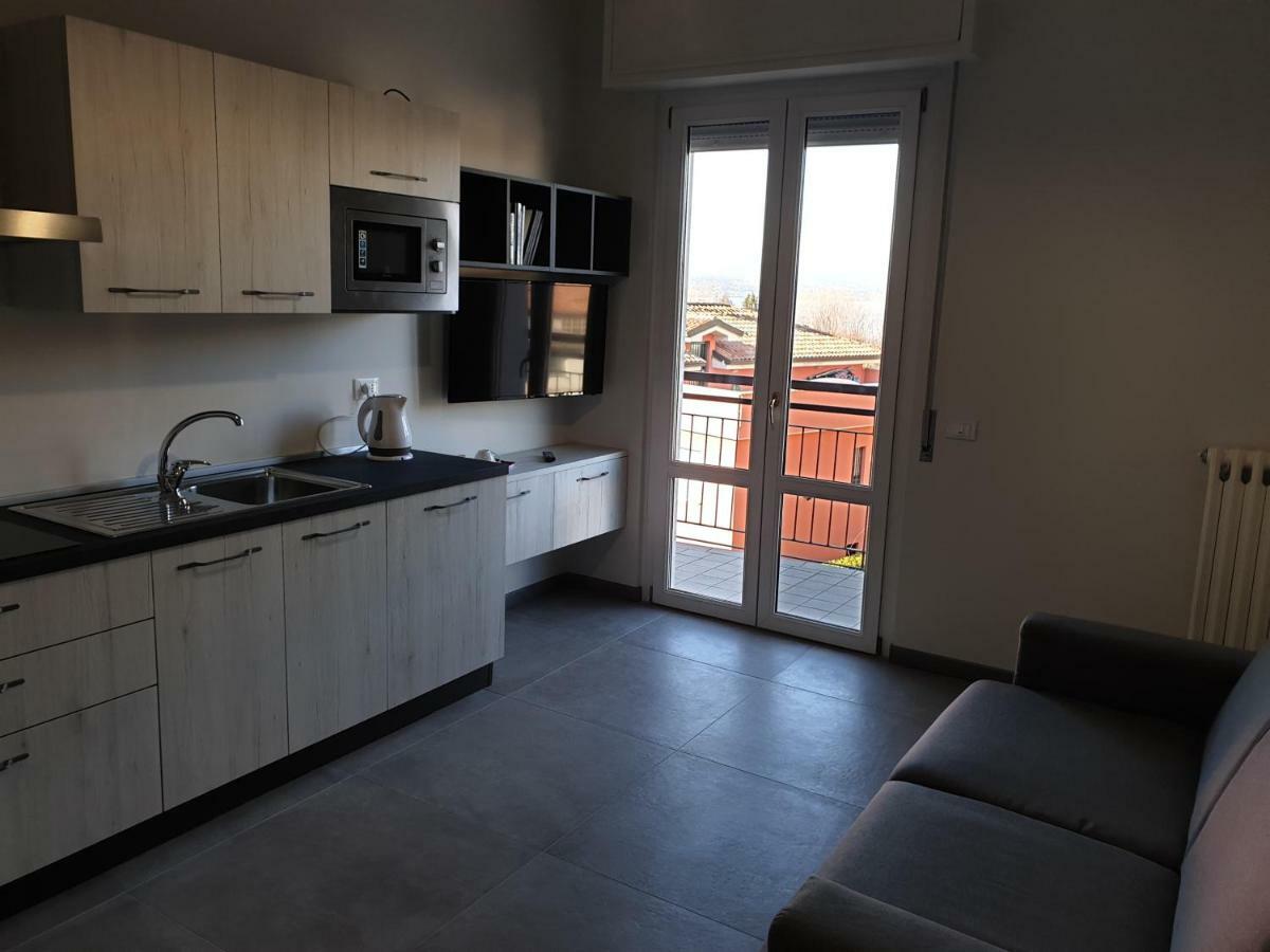 Sun Lake Apartments Desenzano del Garda Dış mekan fotoğraf