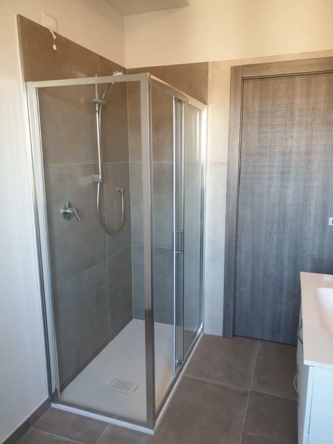 Sun Lake Apartments Desenzano del Garda Dış mekan fotoğraf